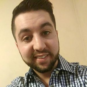 Meet your Posher, Aaron